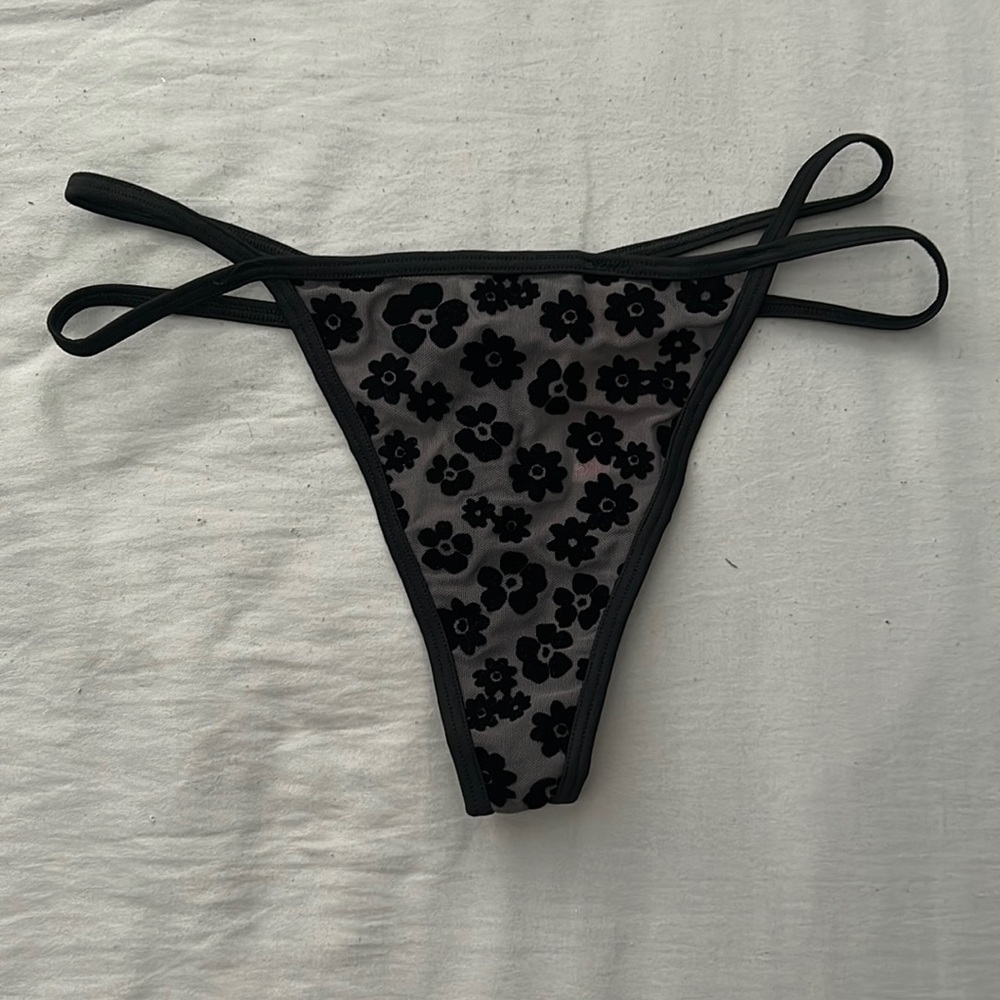 SOLD Victoria’s Secret black thong